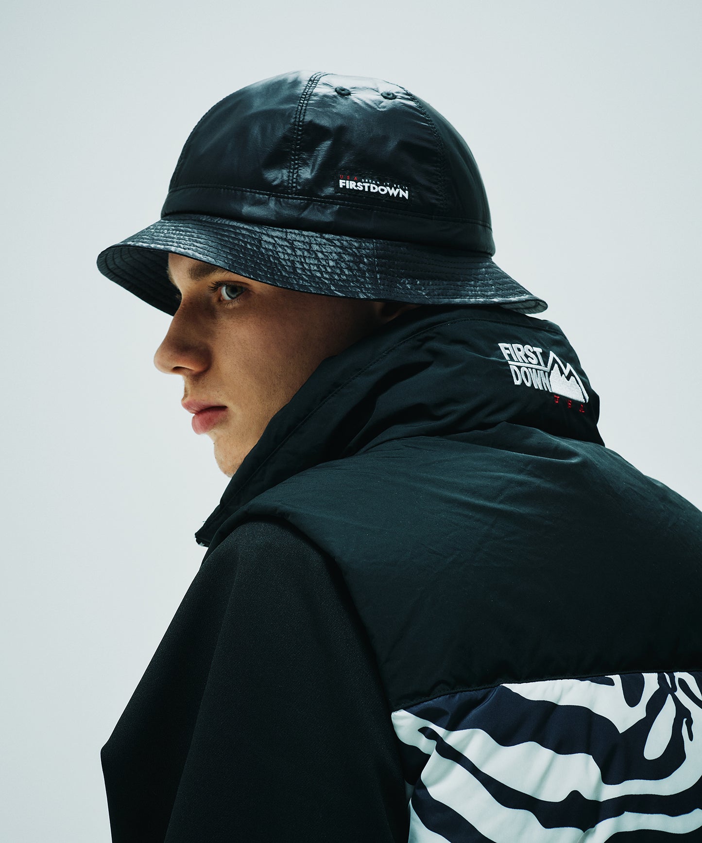 バブルダウンベスト マイクロフト | BUBBLE DOWN VEST MICROFT®
