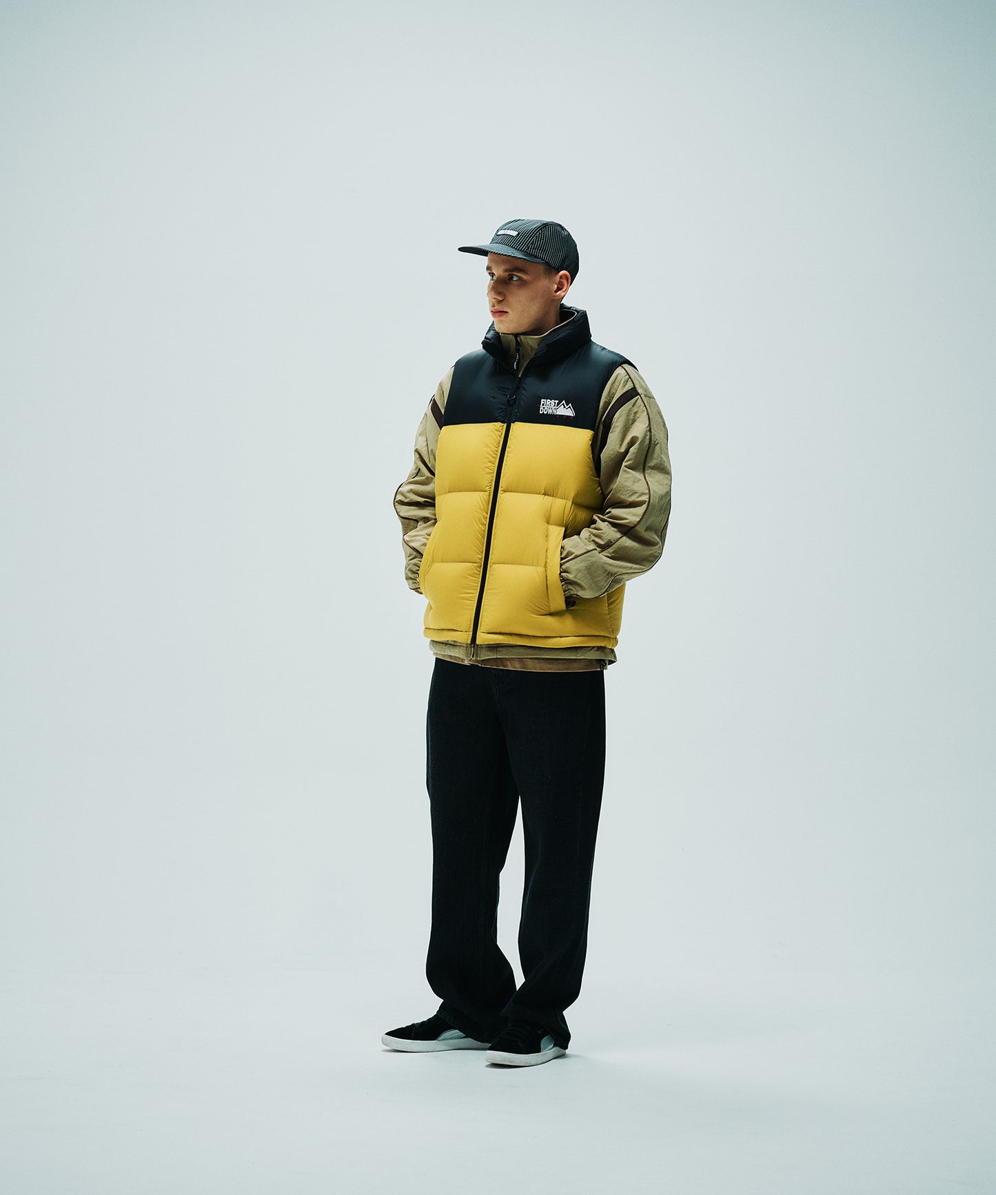 ライトバブルダウンベスト | LIGHT BUBBLE DOWN VEST