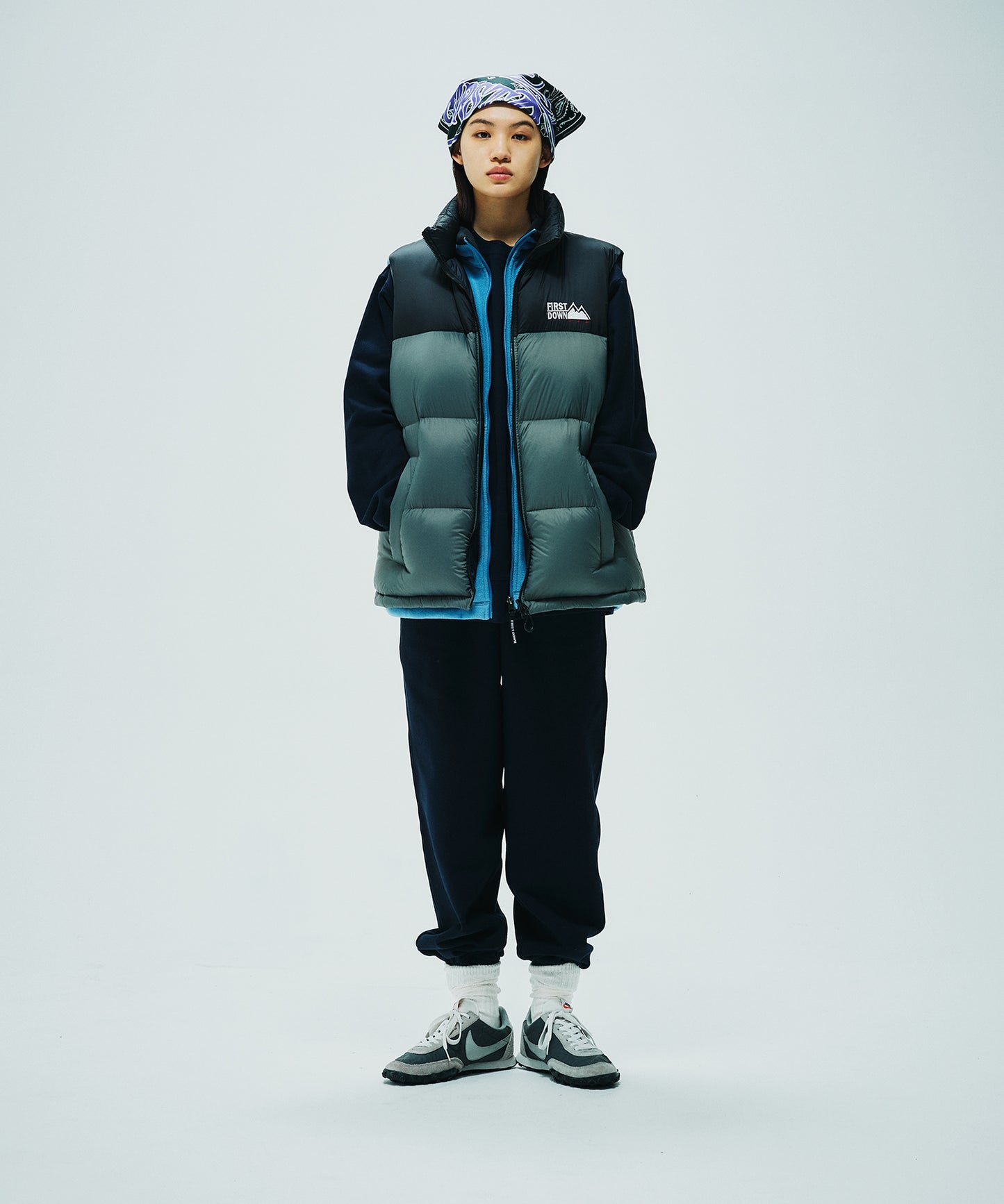 ライトバブルダウンベスト | LIGHT BUBBLE DOWN VEST