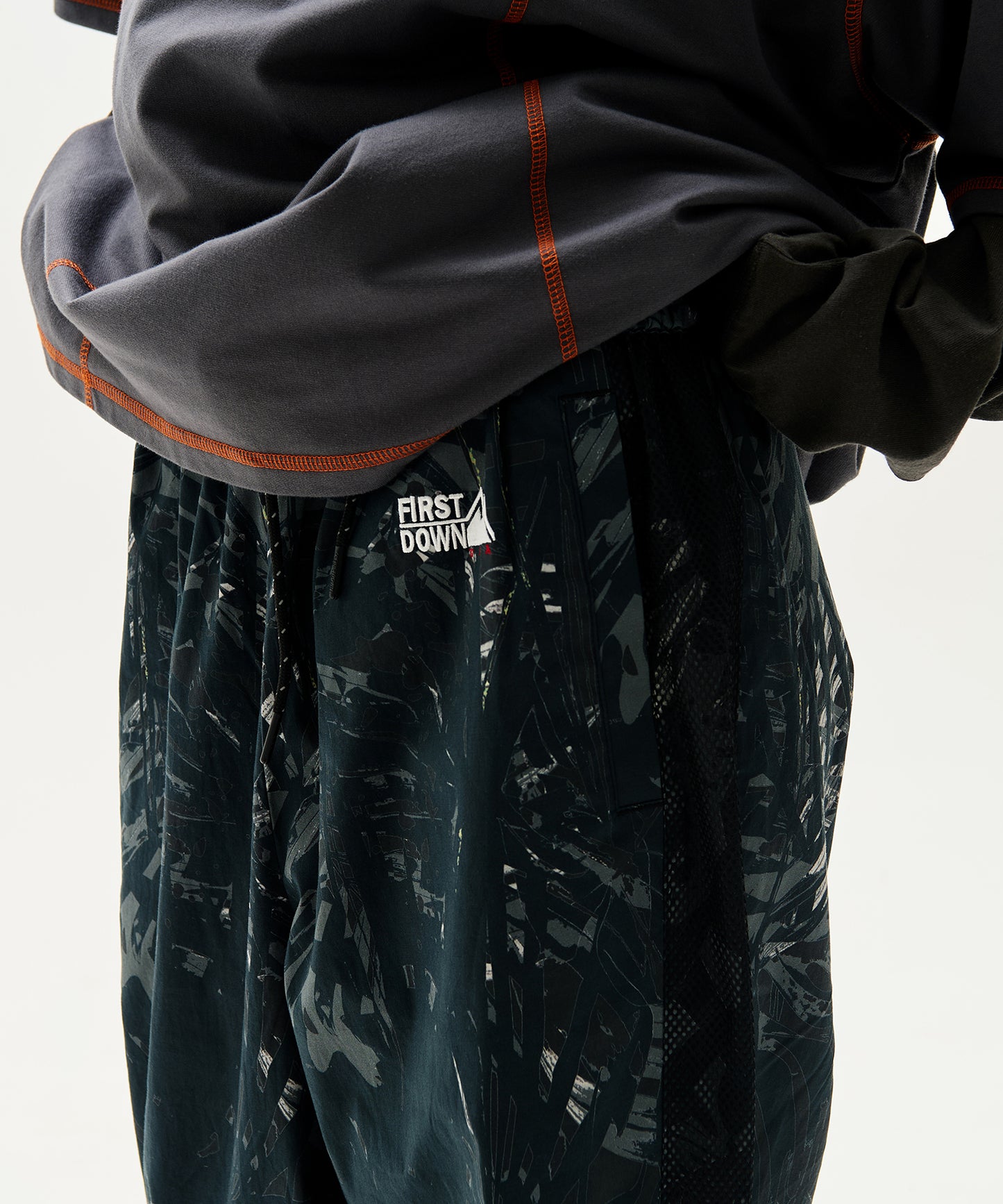 リーフ トラックパンツ | LEAF TRACK PANTS