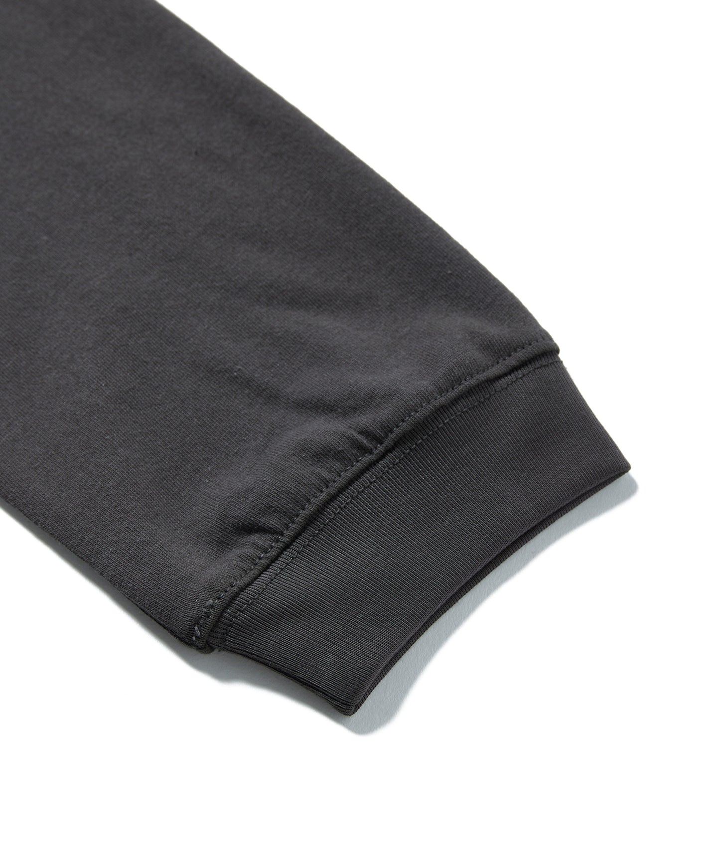 グラフィック ロングスリーブ ティー | GRAPHIC L/S TEE