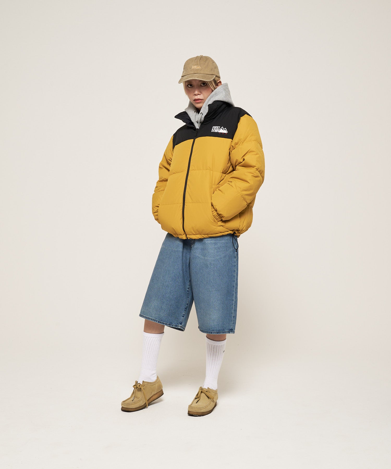 『WEB/一部店舗限定』シャーリングクロップドダウン　ホワイト WEB/一部店舗限定』シャーリングクロップドダウン ホワイト